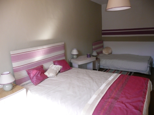Chambre cassis